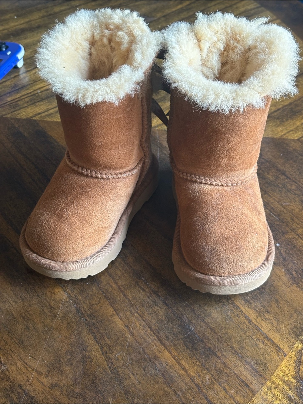 UGG Toddler Bailey Bow ll Suede Boots in Chestnut with Cream Fur Trim